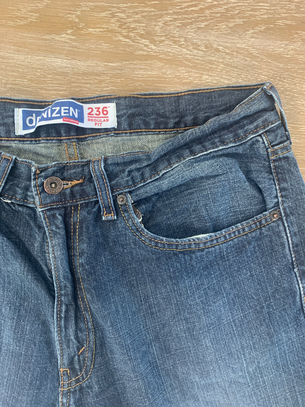 Levis 236 - taille W34L30