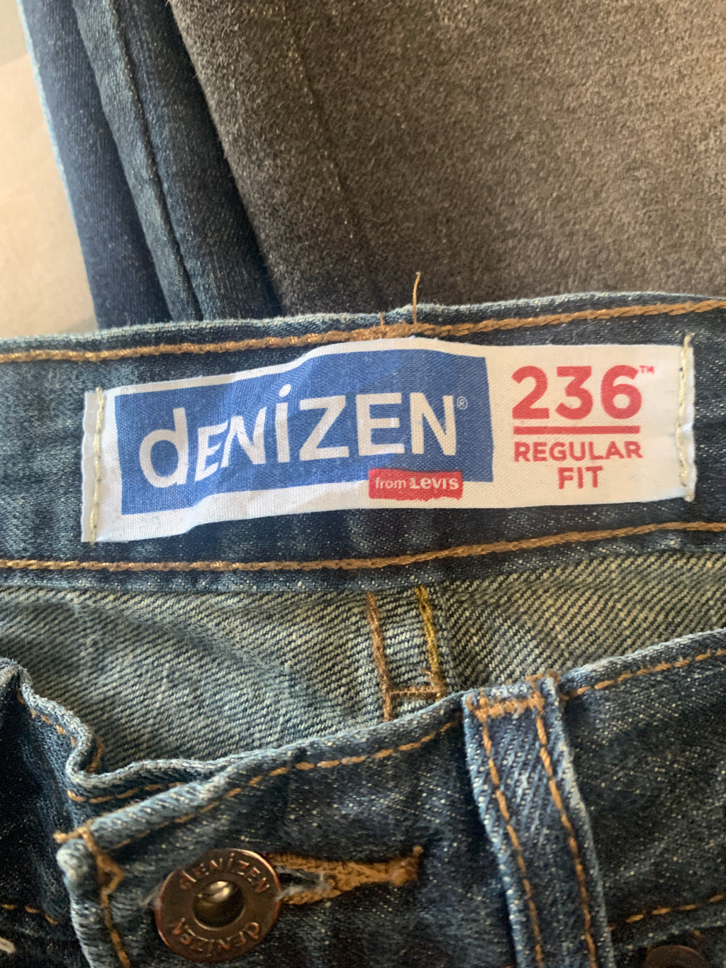 Levis 236 - taille W34L30