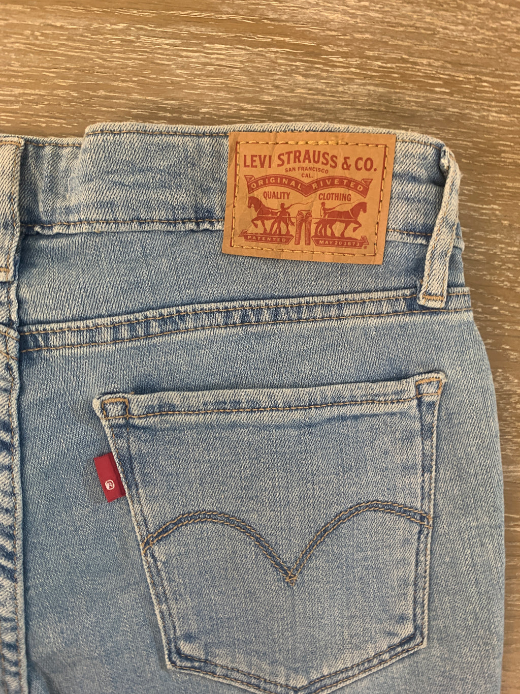 Levis 711 - taille W26L30