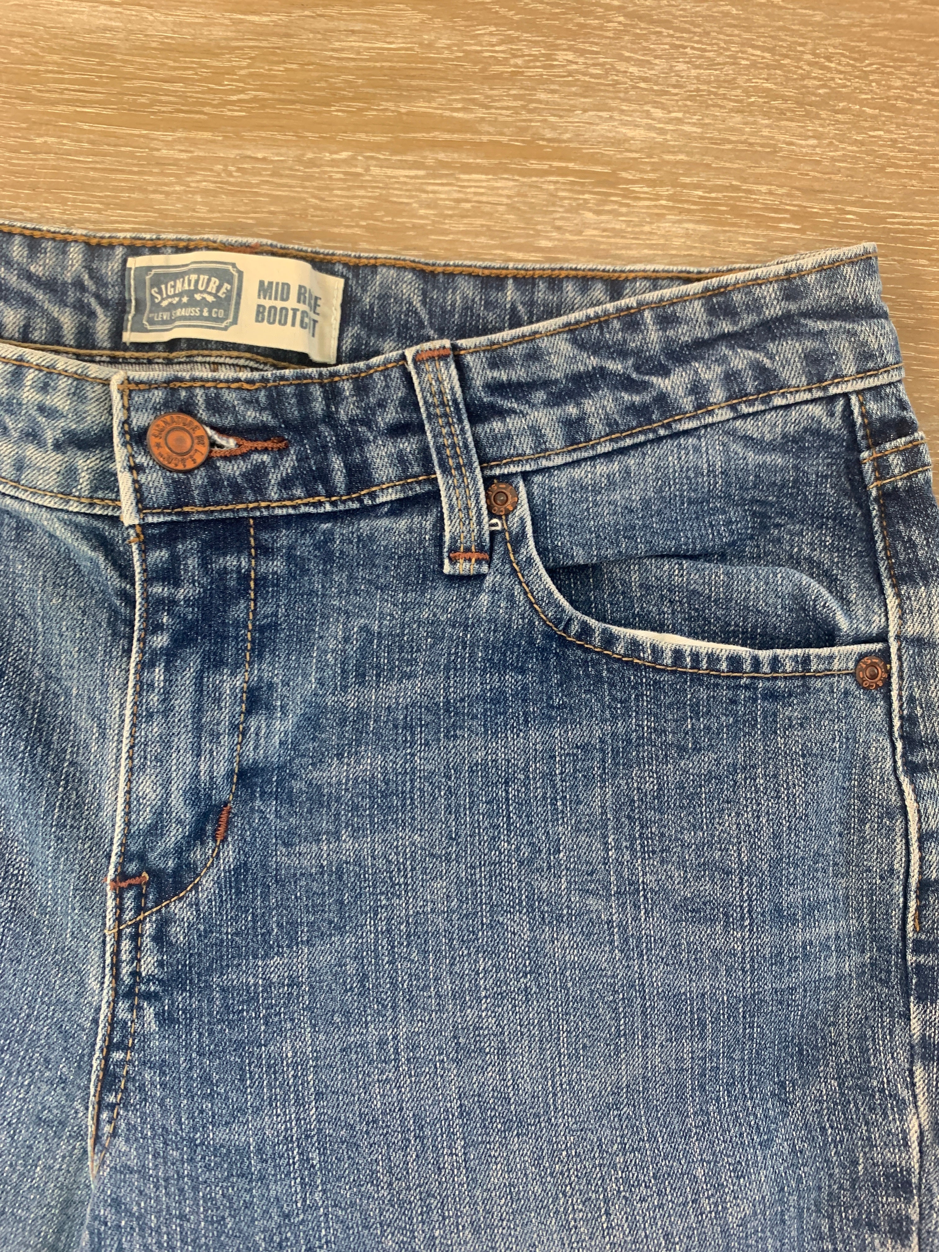 Levis signature - taille W26L36